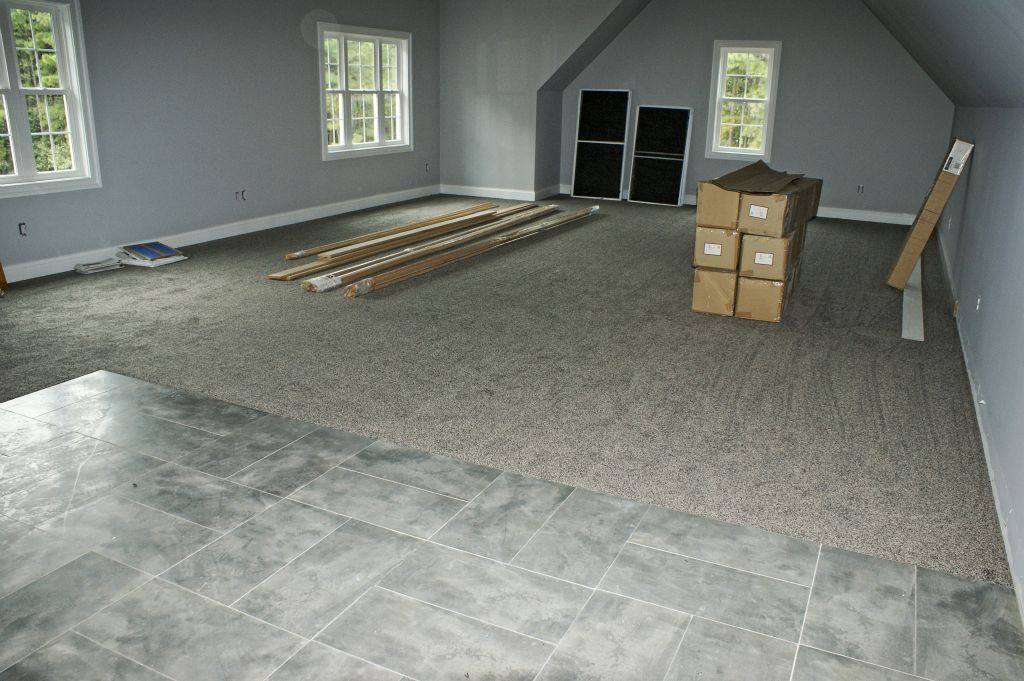 Bonus Room with Tile and Carpet